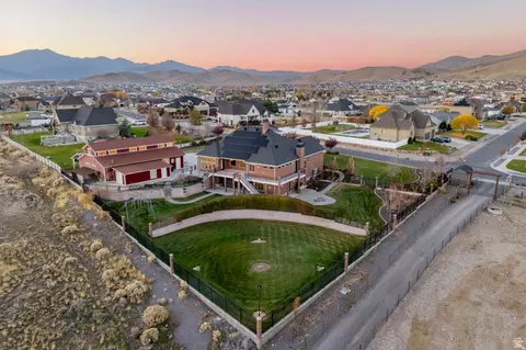 View/Area - 2628 E Prairie Dr, Eagle Mountain, UT 84005 photo 2 of 5