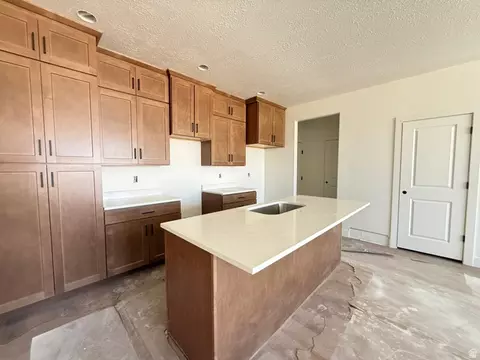 6897 W Gravel Cross Way #289, West Jordan, UT 84081