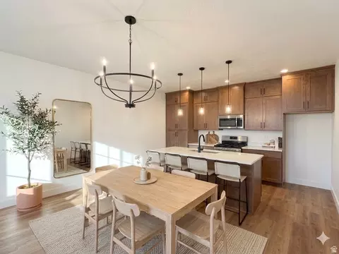 6897 W Gravel Cross Way #289, West Jordan, UT 84081