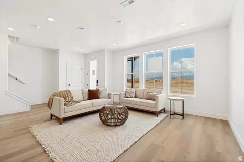 6897 W Gravel Cross Way #289, West Jordan, UT 84081