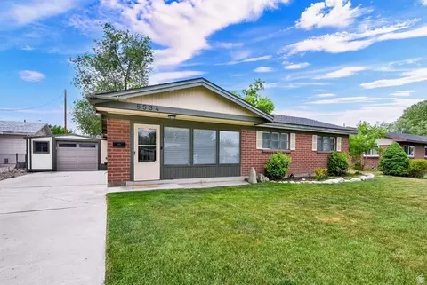 Exterior - 5534 S Spurrier Rd W, Murray, UT 84107 photo 2 of 4