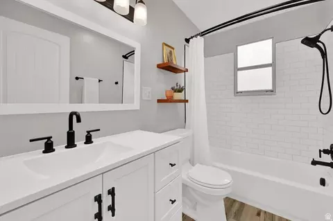 Bath - 5534 S Spurrier Rd W, Murray, UT 84107 photo 1 of 2