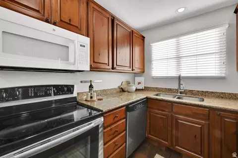 Kitchen - 5534 S Spurrier Rd W, Murray, UT 84107 photo 1 of 2