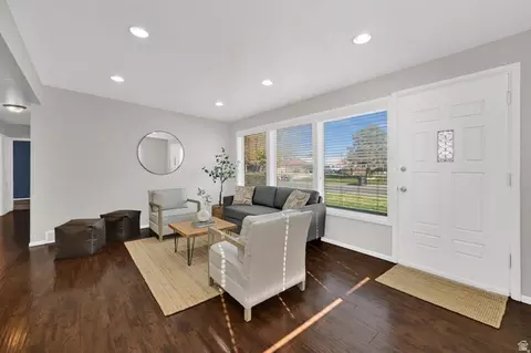 Living - 5534 S Spurrier Rd W, Murray, UT 84107 photo 3 of 8