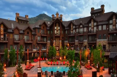 2100 Frostwood Blvd Apt 5151-53 Blvd, Park City, UT 84098