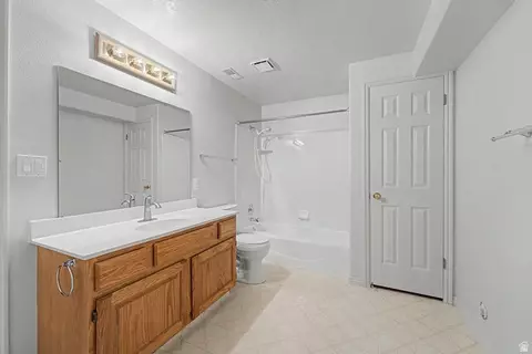 Bath - 1148 E 250 N, Orem, UT 84097 photo 5 of 5