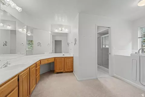 Bath - 1148 E 250 N, Orem, UT 84097 photo 2 of 5
