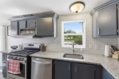 Kitchen - 435 E 100 S, Fairview, UT 84629 photo 3 of 3