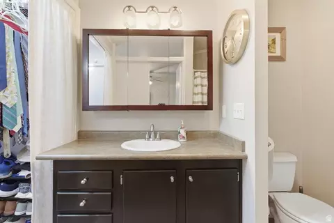 Bath - 435 E 100 S, Fairview, UT 84629 photo 1 of 5