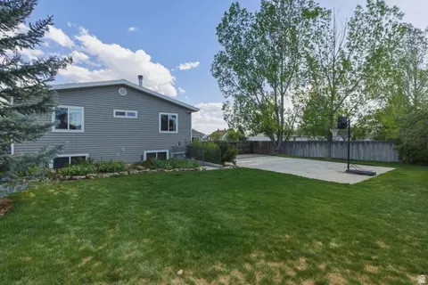 Exterior - 435 E 100 S, Fairview, UT 84629 photo 4 of 16