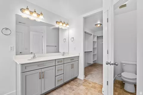 Bath - 513 E Mt Dutton Way, Eagle Mountain, UT 84005 photo 1 of 4