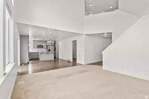 Living - 513 E Mt Dutton Way, Eagle Mountain, UT 84005 photo 4 of 6
