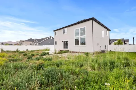 Exterior - 513 E Mt Dutton Way, Eagle Mountain, UT 84005 photo 7 of 7