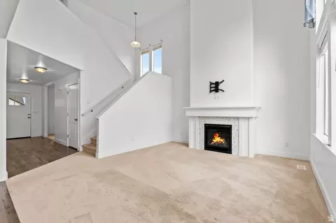 Living - 513 E Mt Dutton Way, Eagle Mountain, UT 84005 photo 5 of 6
