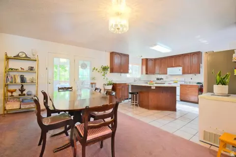Dining - 73 N 500 E, Ephraim, UT 84627 photo 1 of 2