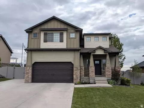 8936 N Barton Creek Dr, Eagle Mountain, UT 84005
