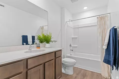 Bath - 1912 E 640 N #1221, Salem, UT 84653 photo 2 of 2