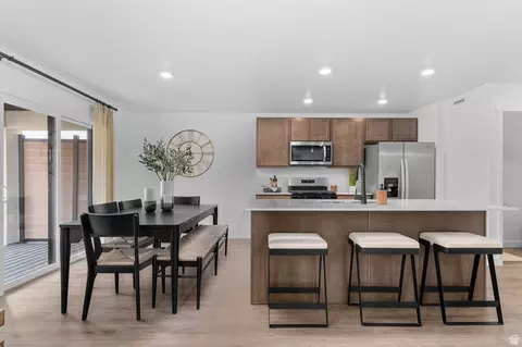 Dining - 1912 E 640 N #1221, Salem, UT 84653 photo 1 of 2
