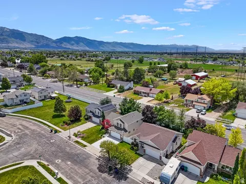 View/Area - 142 E 2675 S, Clearfield, UT 84015 photo 7 of 7