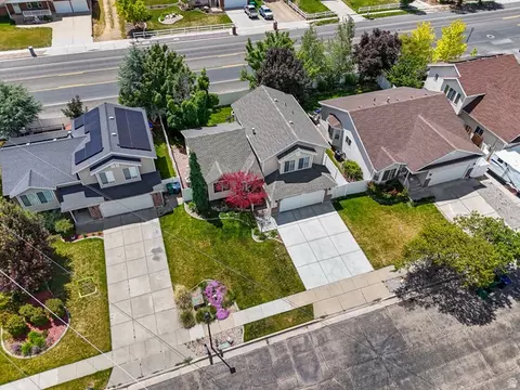 View/Area - 142 E 2675 S, Clearfield, UT 84015 photo 2 of 7