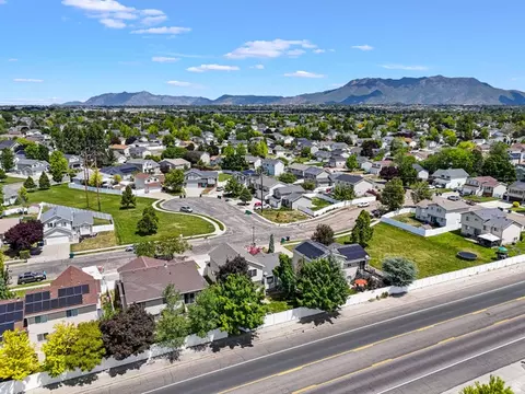 View/Area - 142 E 2675 S, Clearfield, UT 84015 photo 5 of 7