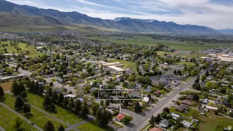 View/Area - 118 S 300 E, Smithfield, UT 84335 photo 10 of 11