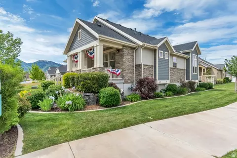 Exterior - 728 S Golden Leaf Way, Mapleton, UT 84664 photo 3 of 9
