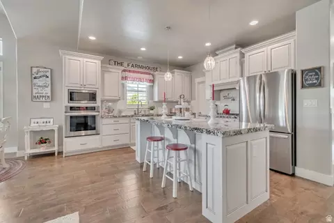 Kitchen - 728 S Golden Leaf Way, Mapleton, UT 84664 photo 1 of 3