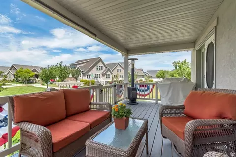 Exterior - 728 S Golden Leaf Way, Mapleton, UT 84664 photo 5 of 9