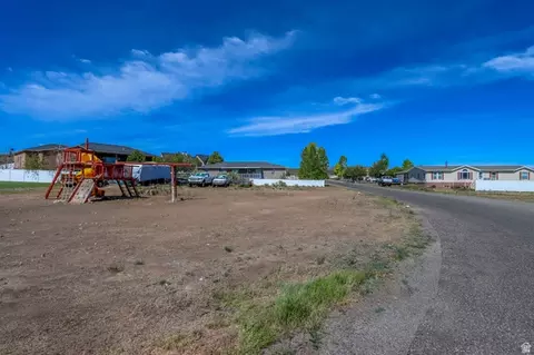 View/Area - 918 S 190 E, Panguitch, UT 84759 photo 1 of 16