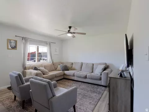 Living - 918 S 190 E, Panguitch, UT 84759 photo 1 of 3