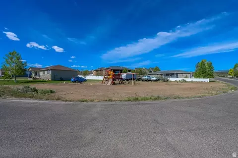 View/Area - 918 S 190 E, Panguitch, UT 84759 photo 2 of 16