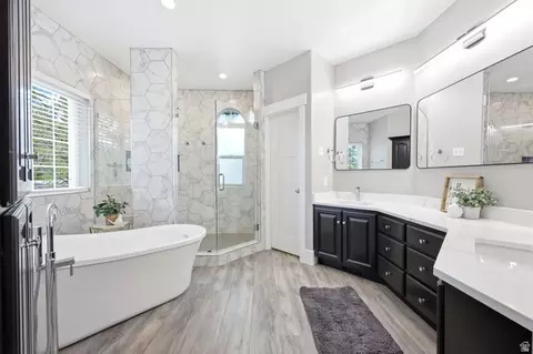 Bath - 2701 E 6425 S, Uintah, UT 84403 photo 3 of 7