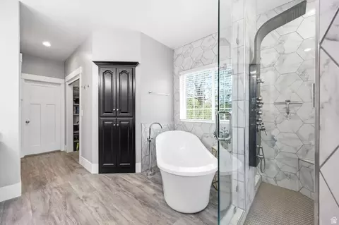 Bath - 2701 E 6425 S, Uintah, UT 84403 photo 1 of 7