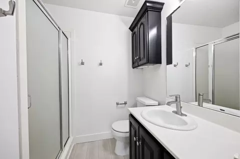 Bath - 2701 E 6425 S, Uintah, UT 84403 photo 6 of 7