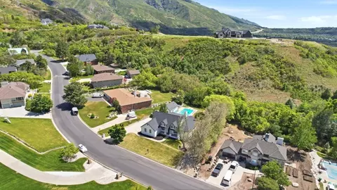 View/Area - 2701 E 6425 S, Uintah, UT 84403 photo 4 of 4