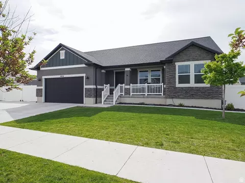 4632 N Kings Peak Way E, Eagle Mountain, UT 84005