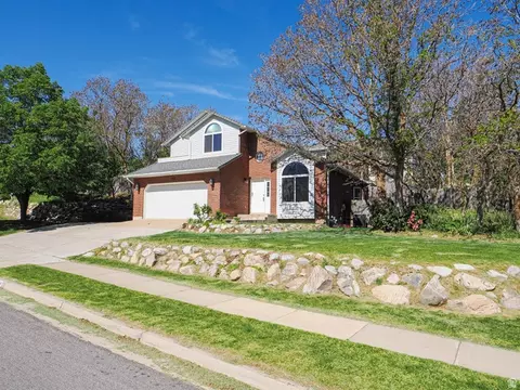3245 N 2550 E, Layton, UT 84040
