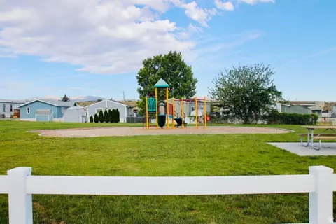 1618 N 210 E, Tooele, UT 84074 photo 10