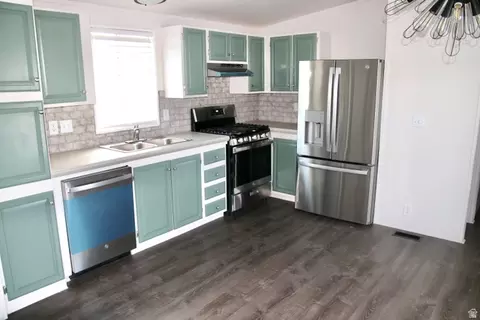 1618 N 210 E, Tooele, UT 84074