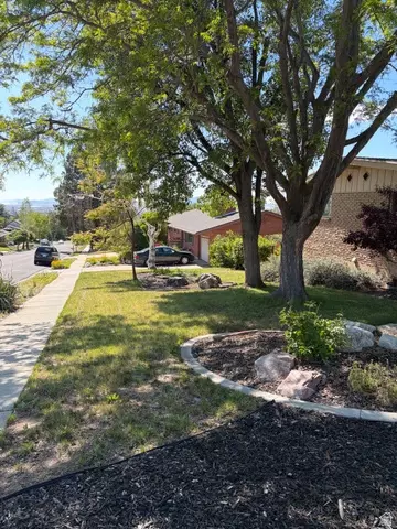 Exterior - 371 N 1000 E, Bountiful, UT 84010 photo 4 of 6