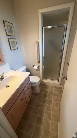 Bath - 371 N 1000 E, Bountiful, UT 84010 photo 2 of 2