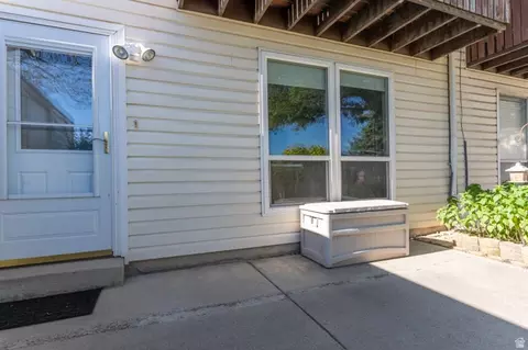 Exterior - 5924 S Sultan Cir, Murray, UT 84107 photo 5 of 6