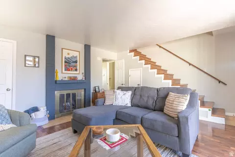 Living - 5924 S Sultan Cir, Murray, UT 84107 photo 1 of 2