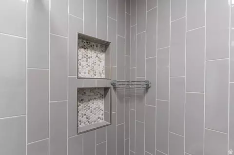 Bath - 5924 S Sultan Cir, Murray, UT 84107 photo 5 of 5