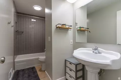 Bath - 5924 S Sultan Cir, Murray, UT 84107 photo 1 of 5