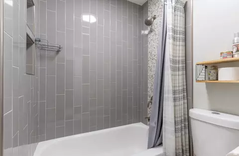 Bath - 5924 S Sultan Cir, Murray, UT 84107 photo 3 of 5