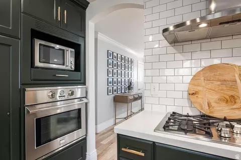 Kitchen - 3088 S 2075 E, Millcreek, UT 84109 photo 5 of 6
