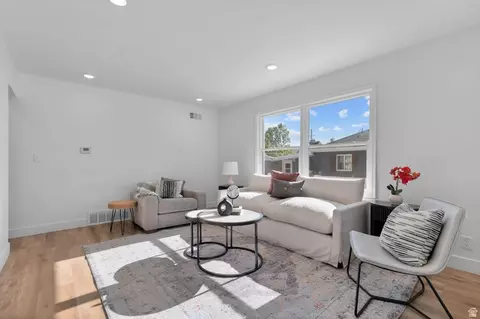 Living - 560 E 7570 S, Midvale, UT 84047 photo 2 of 2