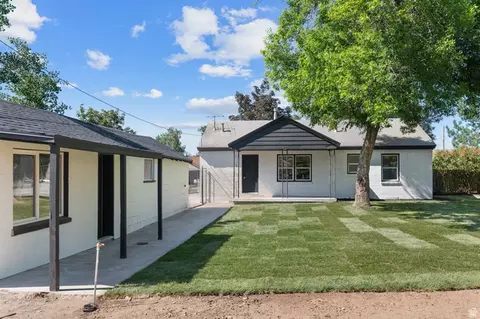 Exterior - 560 E 7570 S, Midvale, UT 84047 photo 4 of 6